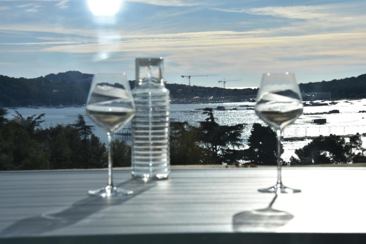 Studio Avec Vue Mer Et Terrasse ลาแซน-ซูร์-แมร์ ภายนอก รูปภาพ